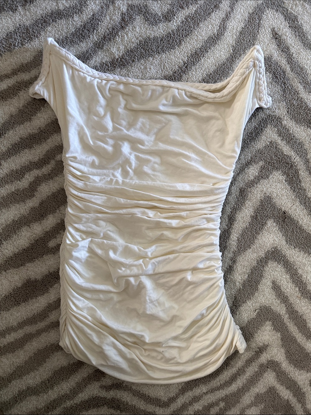 Sky White Ruched Top - Picture 2 of 3
